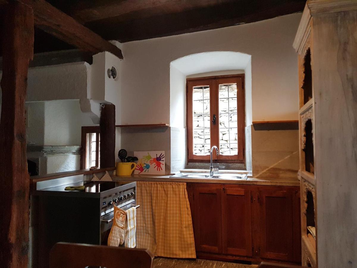 La Baita Di Francesca Montecrestese ภายนอก รูปภาพ